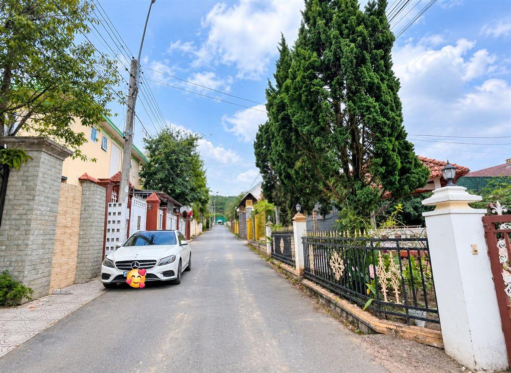 212m2| mt 12m| 9,5tỷ  mai anh đào, đà lạt  gần kdl thung lũng tình yêu