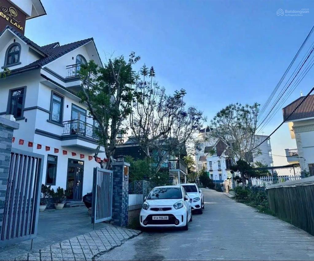 Đất rẻ 568m2| mt 22.7m | 12,5 tỷ | trịnh hoài đức phường 11 đà lạt  chỉ 22 tr/m2 srxd