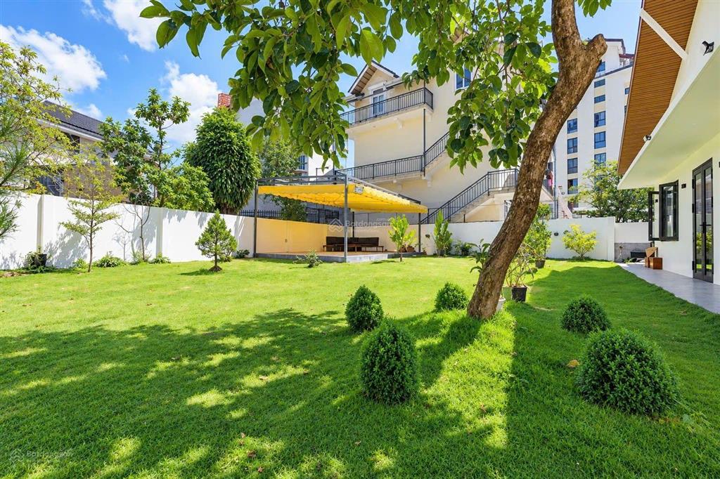 742m2 | ngang 17m | 60 tỷ | villa mặt tiền đường yersin đà lạt | cách hồ xuân hương 650m