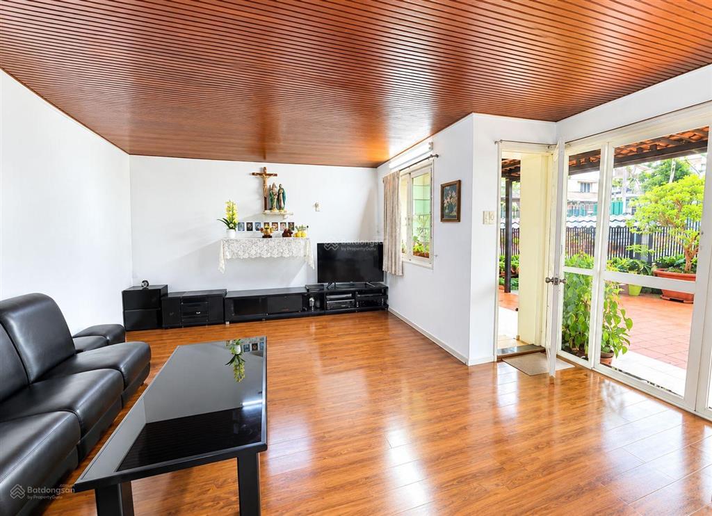 Villa 3 mặt tiền kqh yersin đà lạt  cách hồ xuân hương 500m