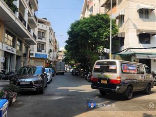 Trung tâm phú nhuận gần khu ẩm thực phan xích long 130m2 đất sử dụng 5 tầng 13pn có thang máy