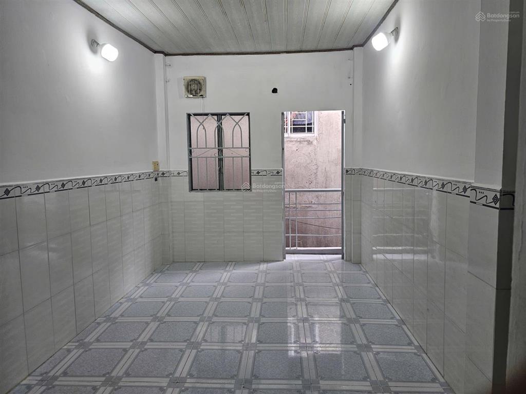 Mặt tiền đường gần chợ bà chiểu thông trường sa cách q1 chỉ 1 cây cầu nhà 2 tầng