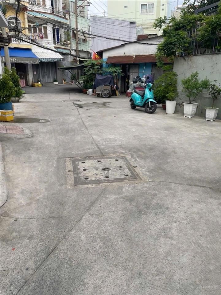 Bán nhà riêng gần hẻm xe hơi tại lê quang định, giá siêu hời 7,2 tỷ, ngang 4m 52 m2, 2 tầng