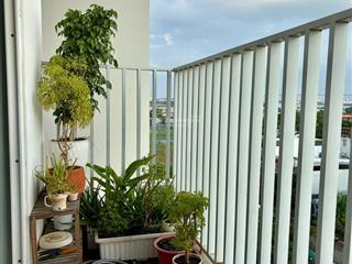 Chính chủ bán căn hộ 50m2 giá 2.4 tỷ  0988 136 *** ms.thảo