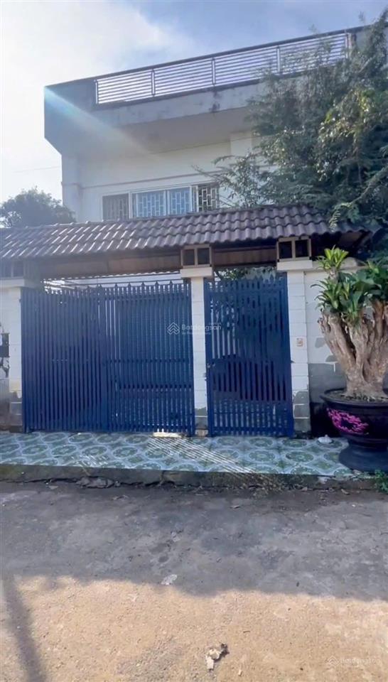 Bán nhà xã phú đông, nhơn trạch. diện tích 409m2, trong đó có 200m2 thổ cư, giá đi nhanh siêu rẻ