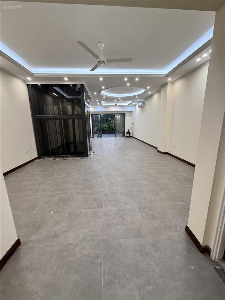 Chính chủ cho thuê mặt bằng siêu đẹp kđt khai sơn city
