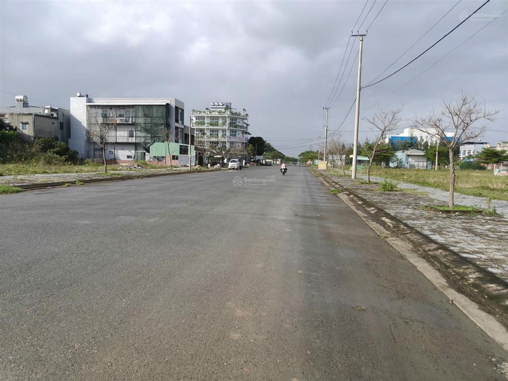 Tôi chính chủ bán lô đất mặt tiền nguyễn gia thiều sát ngay đại học phan chu trinh giá đầu tư .