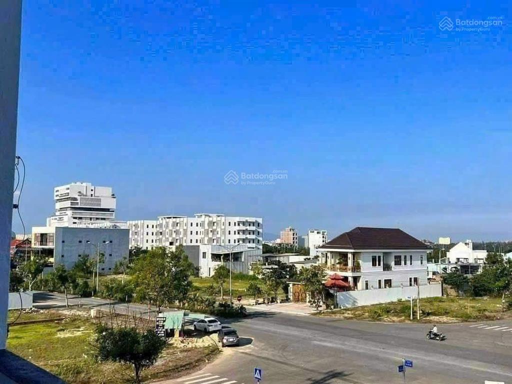 Tôi chính chủ bán 3 lô liền kề ngay cổng đại học fpt đà nẵng.