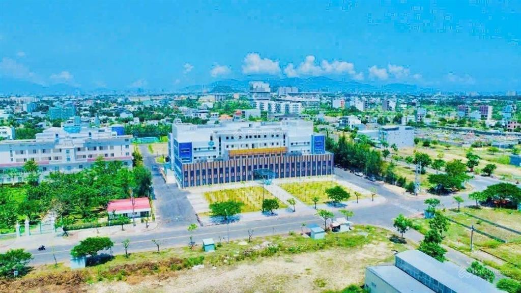 Chính chủ cần tiền bán gấp lô đất mặt tiền nguyễn gia thiều giá ngay trước đại học phan chu trinh