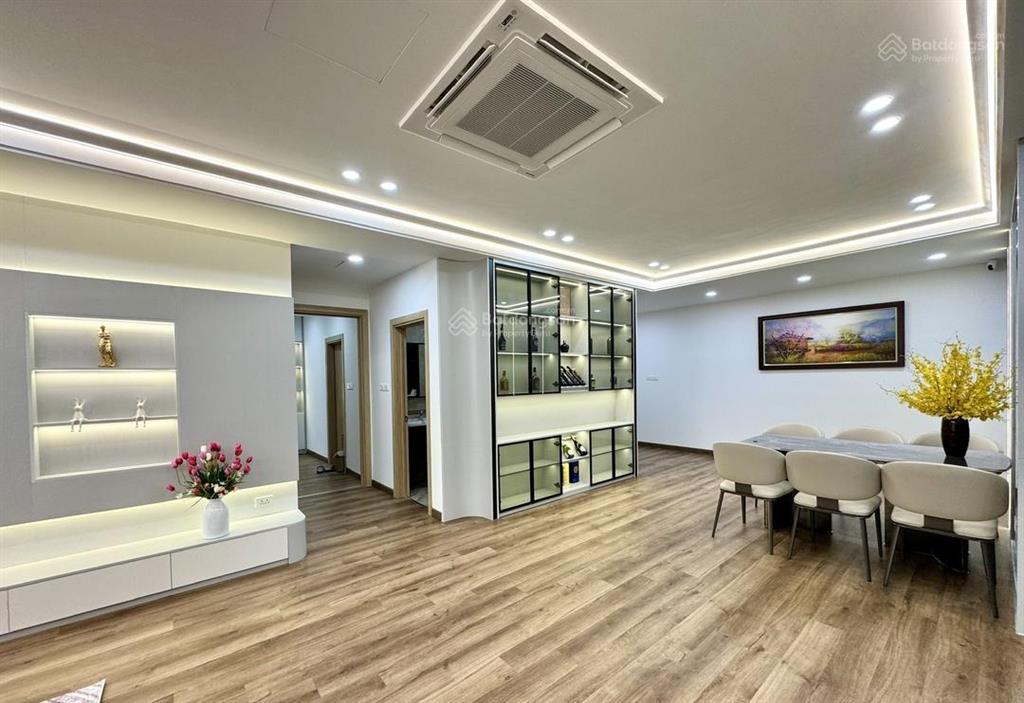 Bán căn hộ n04b t1 ngoại giao đoàn, 3pn 2wc đầy đủ nội thất, sổ đỏ