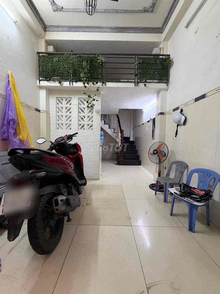 Nhà phố Bùi Viện - 5 tầng cho thuê 16tr hẻm 3m thông