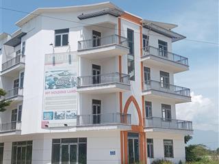 Bán lô shophose 4 tầng vị trí vàng ngay bùng binh cổng chính vào