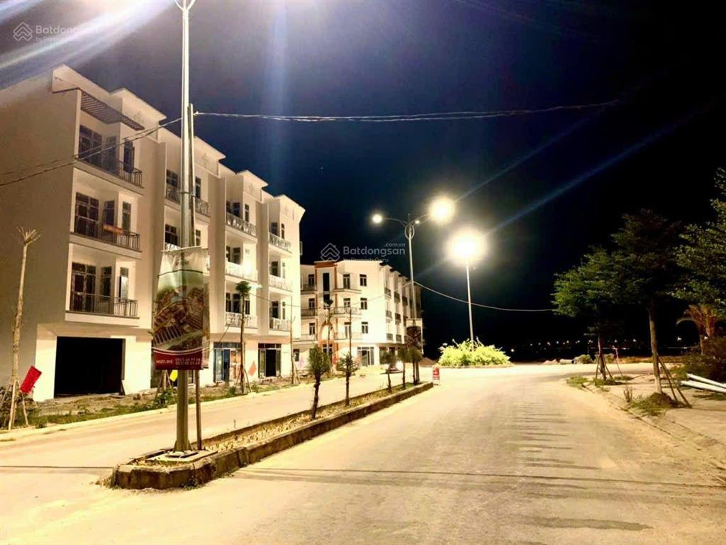 Bán shophouse 4 tầng giai đoạn 3, đường 18m
