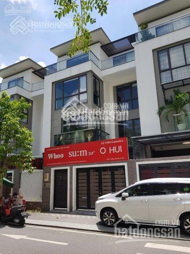 Cho thuê biệt thự liền kề đường số 7 khu hado centrosa.  0901 383 *** a trường