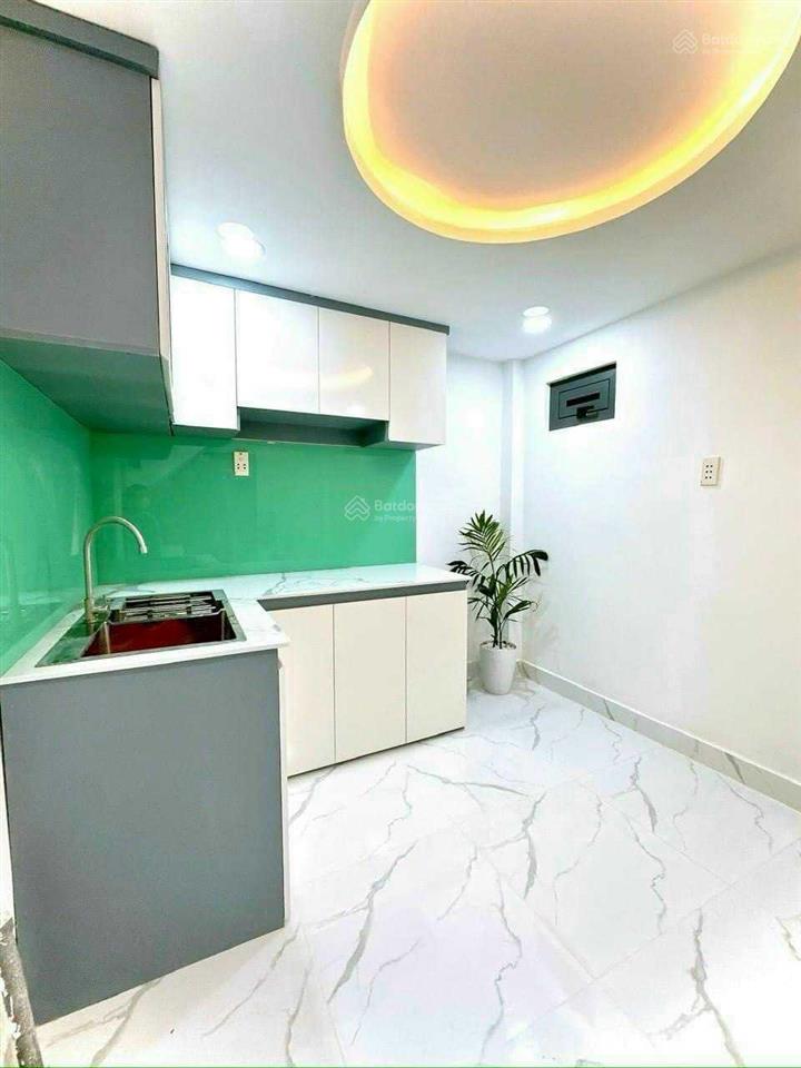 Cho thuê biệt thự liền kề đường số 7 khu hado centrosa.  0901 383 *** a trường