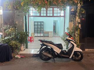 Nhà cho thuê 436b/114 đường 3/2. hẻm 7m thông ra thành thái dt 3,8m x 18m nguyên căn trệt