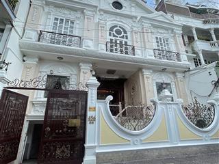 Cần bán gấp villa phố 456/66 cao thắng .dt 12,5 x 16m, hầm, 2 lầu, áp mái.  0901 383 *** trường