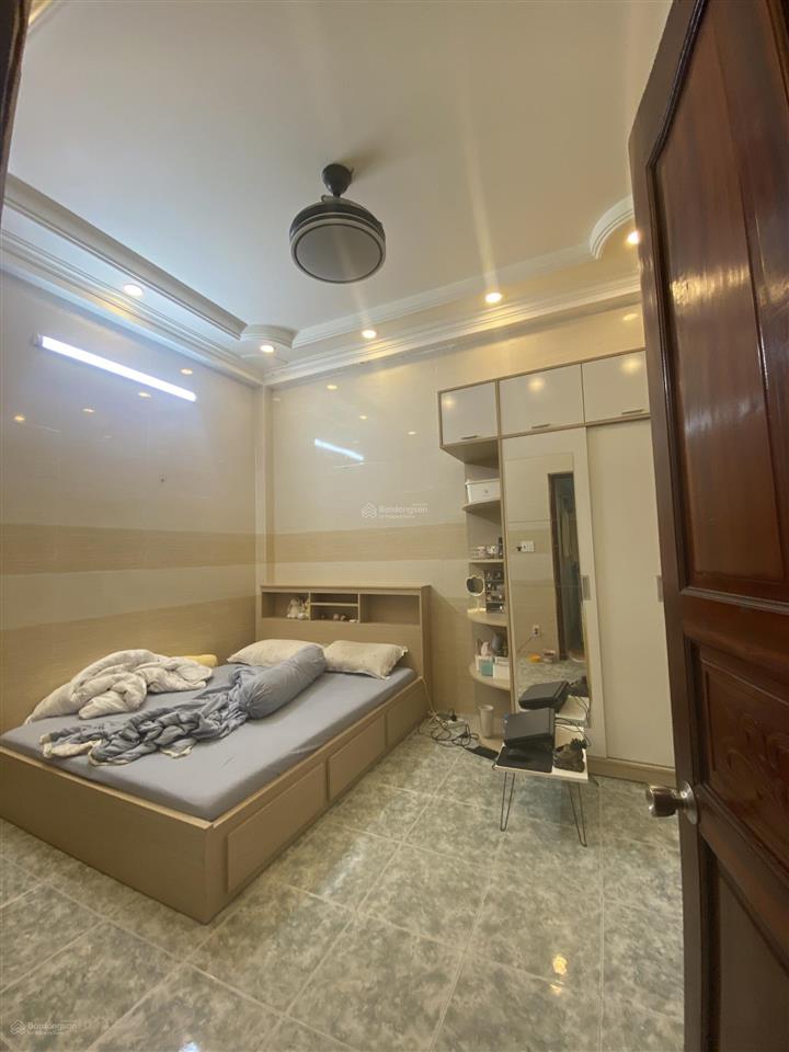 Bán nhà 1 trệt 3 lầu, 2 mặt tiền kinh doanh, ông ích khiêm, quận 11 hỗ trợ ngân hàng.  0987 517 ***