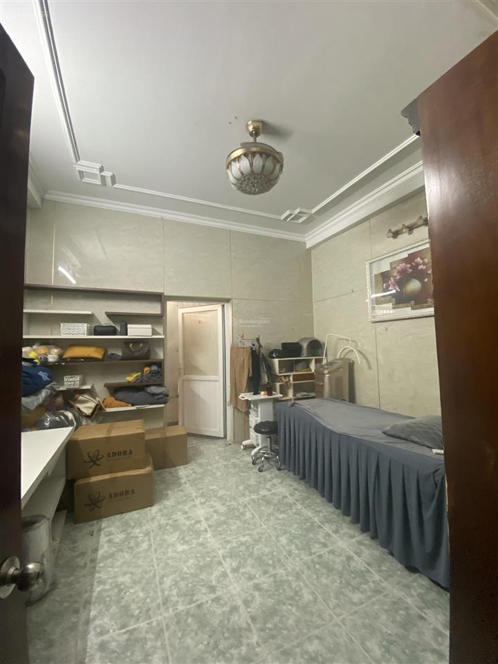 Bán nhà 1 trệt 3 lầu, 2 mặt tiền kinh doanh, ông ích khiêm, quận 11 hỗ trợ ngân hàng.  0987 517 ***