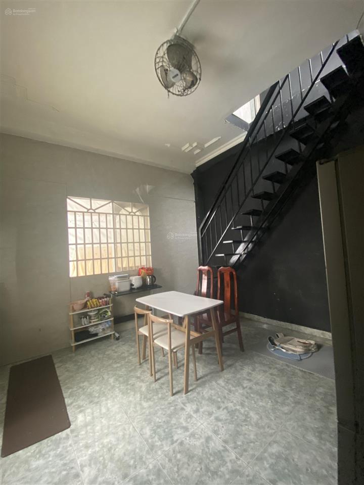 Bán nhà 1 trệt 3 lầu, 2 mặt tiền kinh doanh, ông ích khiêm, quận 11 hỗ trợ ngân hàng.  0987 517 ***