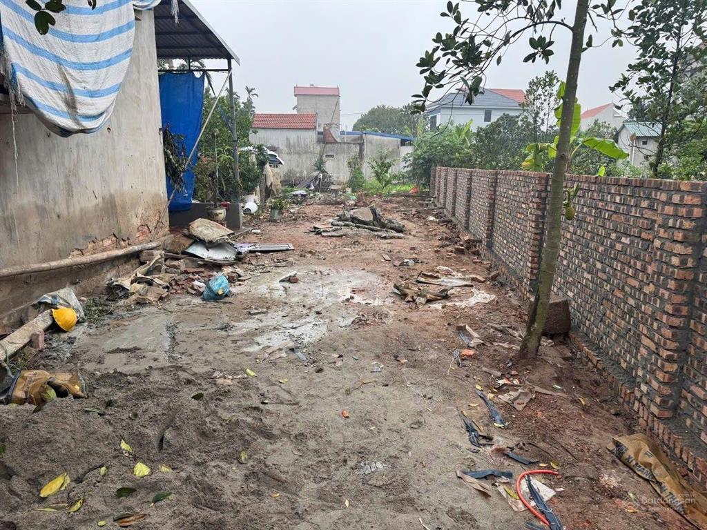 Chính chủ gửi bán lô đất đẹp, vuông vắn, tại quần ngọc, trung hòa, yên mỹ.gần sát ngay kcn yên mỹ