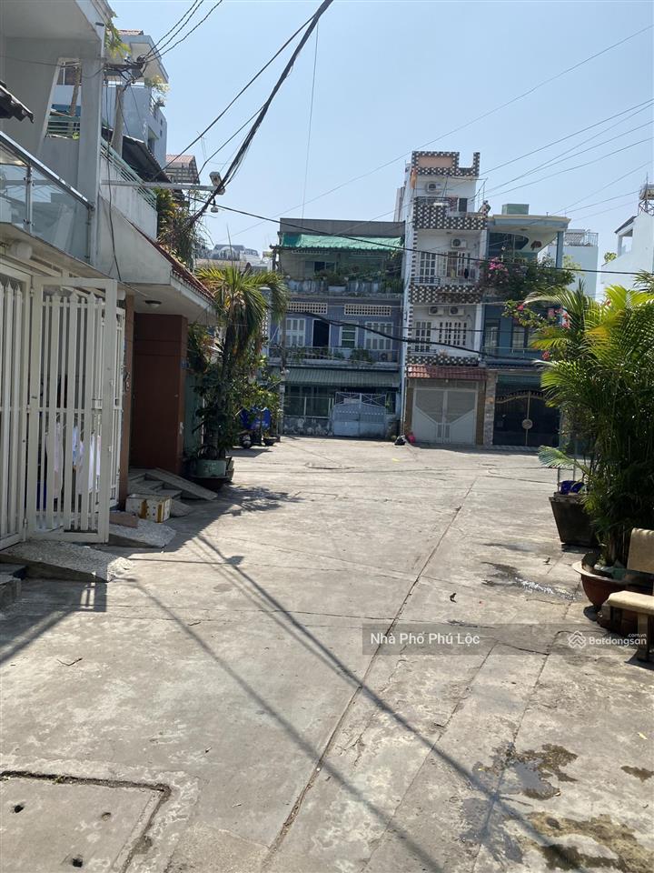 Bán gấp nhà hxh đường thành thái quận 10 dt 5m x 10m. nhà 3 tầng lầu giá chỉ hơn 9 tỷ