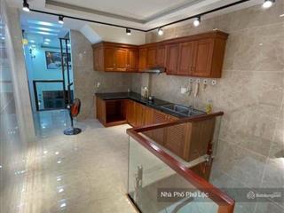 Nhà trần hưng đạo quận 5 3 tầng lầu, nhà mới vào ở ngay giá chỉ nhỉnh 3 tỷ