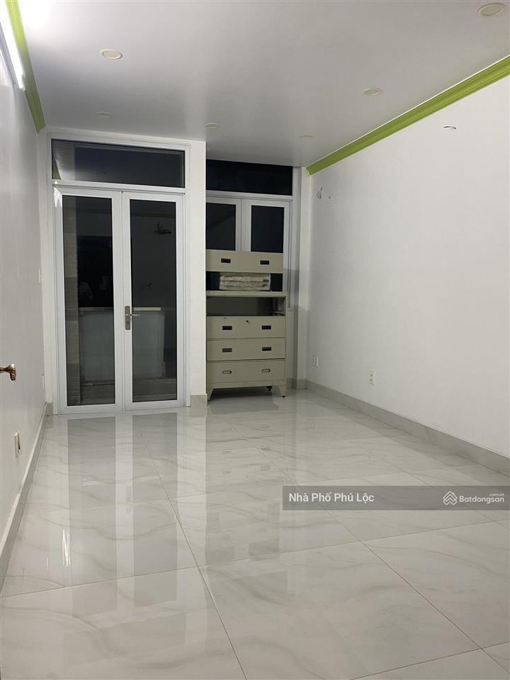 Nhà trần hưng đạo quận 5  3 tầng lầu, nhà mới vào ở ngay giá chỉ nhỉnh 3 tỷ