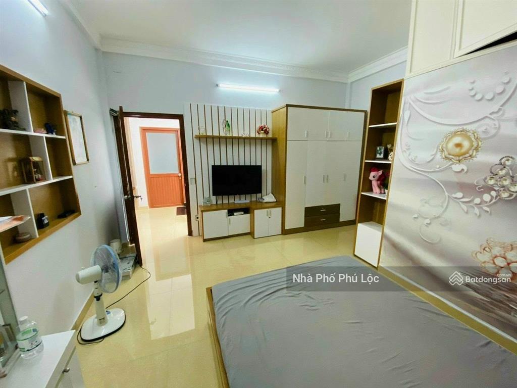 Nhà trần hưng đạo quận 5  3 tầng lầu, nhà mới vào ở ngay giá chỉ nhỉnh 3 tỷ