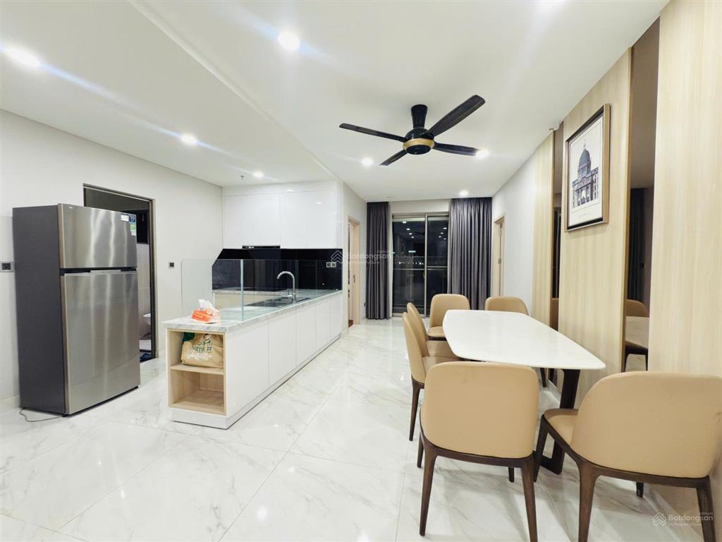 Cho thuê căn hộ midtown 135m2, 3 phòng ngủ + 1 giá thuê 42tr/tháng
