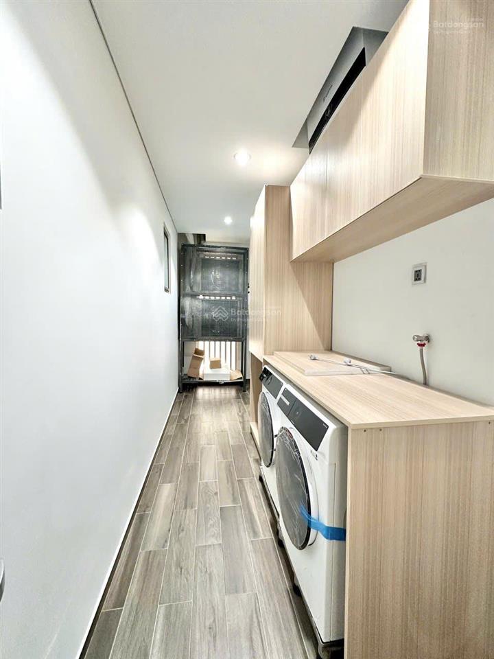 Bán căn hộ midtown m8  the peak 124m2  nội thất cao cấp giá 17,5 tỷ