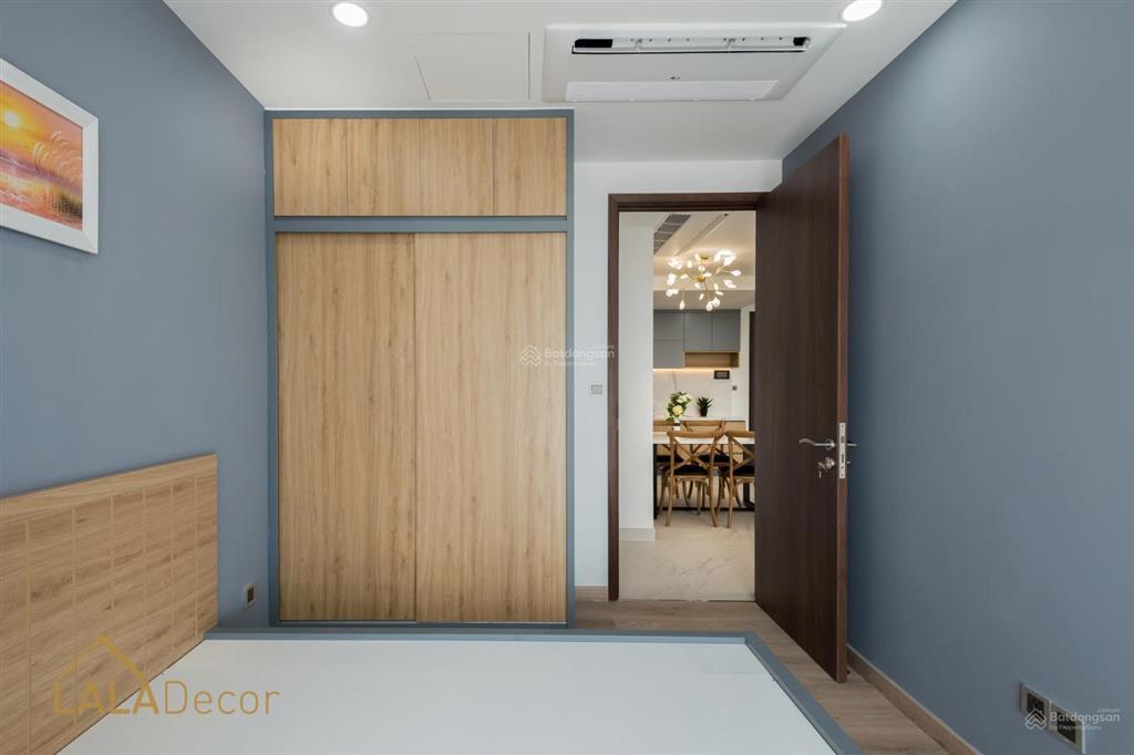Cho thuê căn hộ midtown 2 phòng ngủ, nhà đẹp  view biệt thự giá 26tr