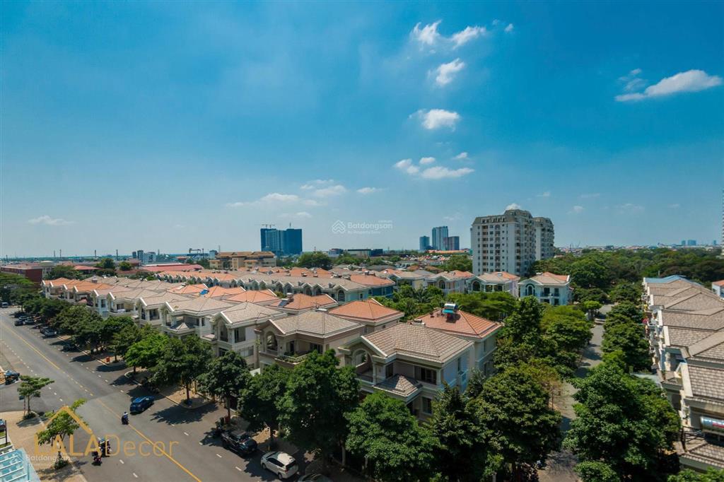 Cho thuê căn hộ midtown 2 phòng ngủ, nhà đẹp  view biệt thự giá 26tr