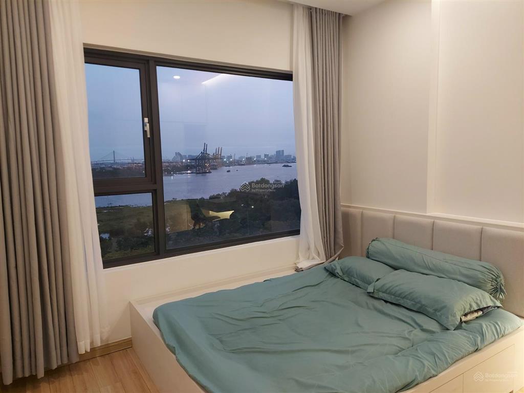 Chính chủ đi nước ngoài định cư nên cần bán lại căn 2pn  61m²  tầng trung  giá 6,5 tỷ bao hết ạ