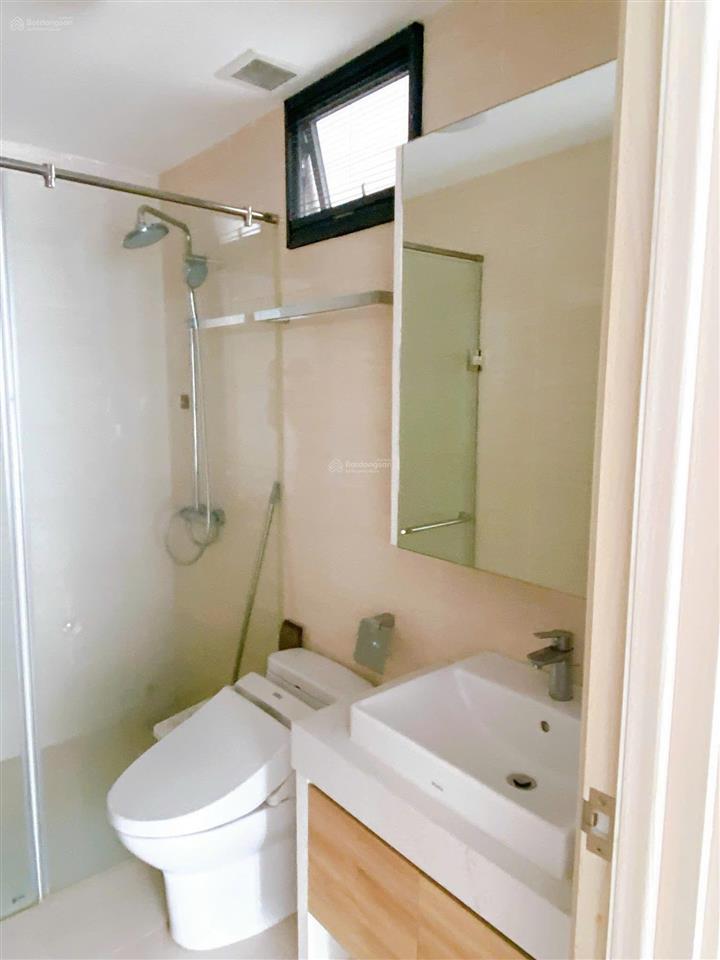 Đầu năm cần chuyển nhượng căn hộ 3pn 86m2 giá tốt 8,5 tỷ bao hết  view đông nam  tầng cao