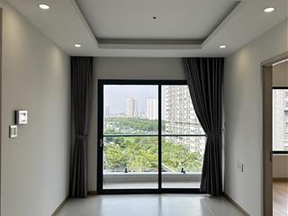 Bán 2pn  61m2  tầng trung  gía chỉ 6,5 tỷ bao hết  nhà ntcb  có sẵn hđ thuê dài hạn  căn góc