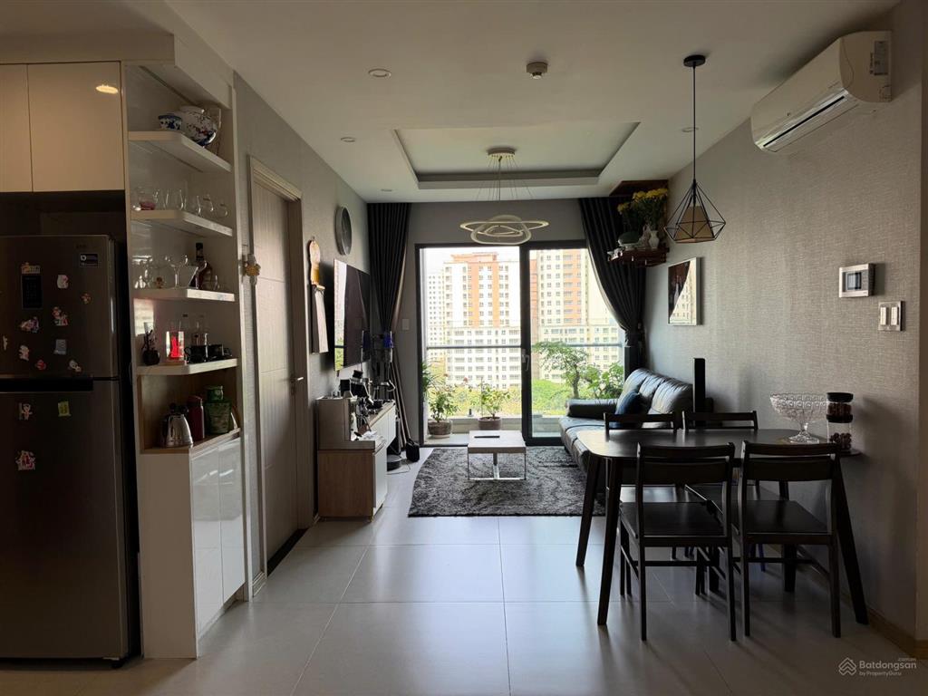 Đi định cư bán nhà gấp, căn hộ chính chủ, 2pn 75m2, new city, tầng cao view nhìn thẳng ra công viên