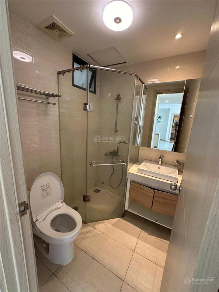 Mình có nhu cầu bán gấp căn 3pn  102m2  new city  căn góc  view nhìn về sông  8.990 tỷ bao hết