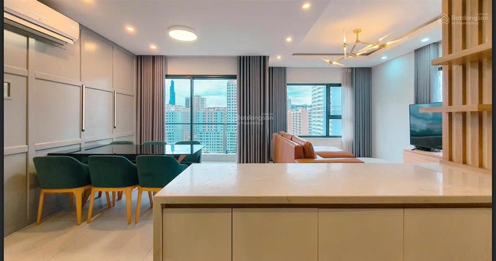 1 căn hiếm có, bán gấp, 117m2, 02 ban công, bếp đảo, giá chỉ 10,5 tỷ bao hết, sẽ trừ 5% sổ, ở ngay