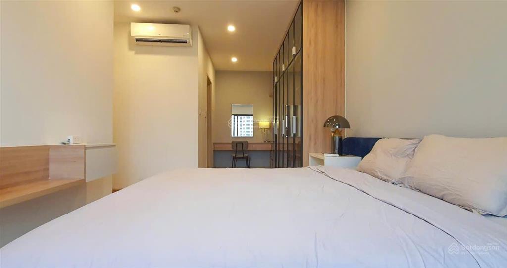 1 căn hiếm có, bán gấp, 117m2, 02 ban công, bếp đảo, giá chỉ 10,5 tỷ bao hết, sẽ trừ 5% sổ, ở ngay
