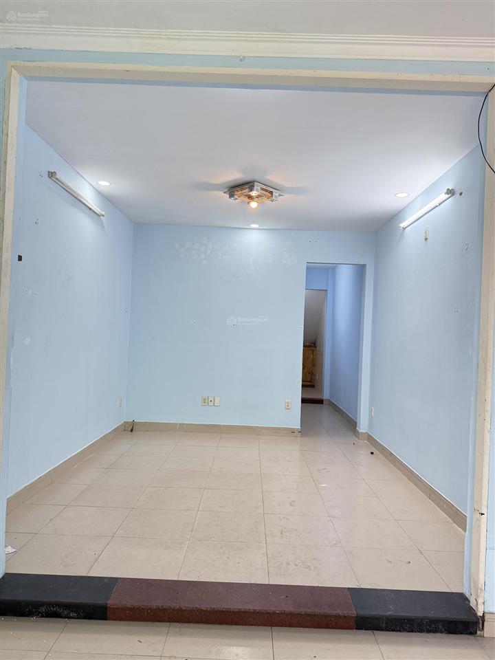 Nhà sát vành đai 2, dg 11 tam bình. 1 lầu