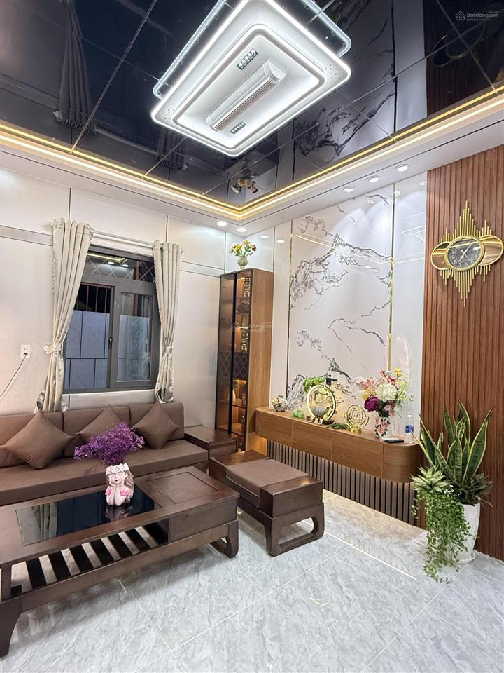 Nhà đường oto 4 chỗ. đường 48, hbchánh