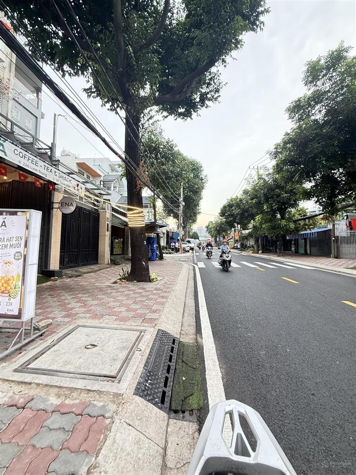Nhà mt đường linh trung. 4 x24m. shr