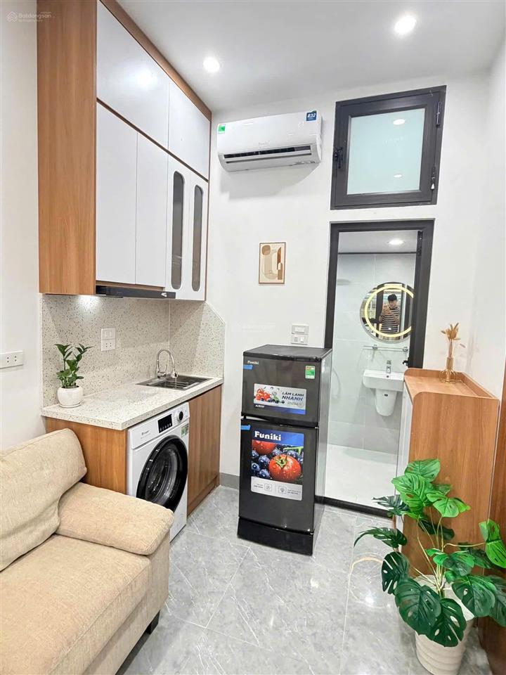 Bán tòa căn hộ dịch vụ 8 tầng 18 phòng