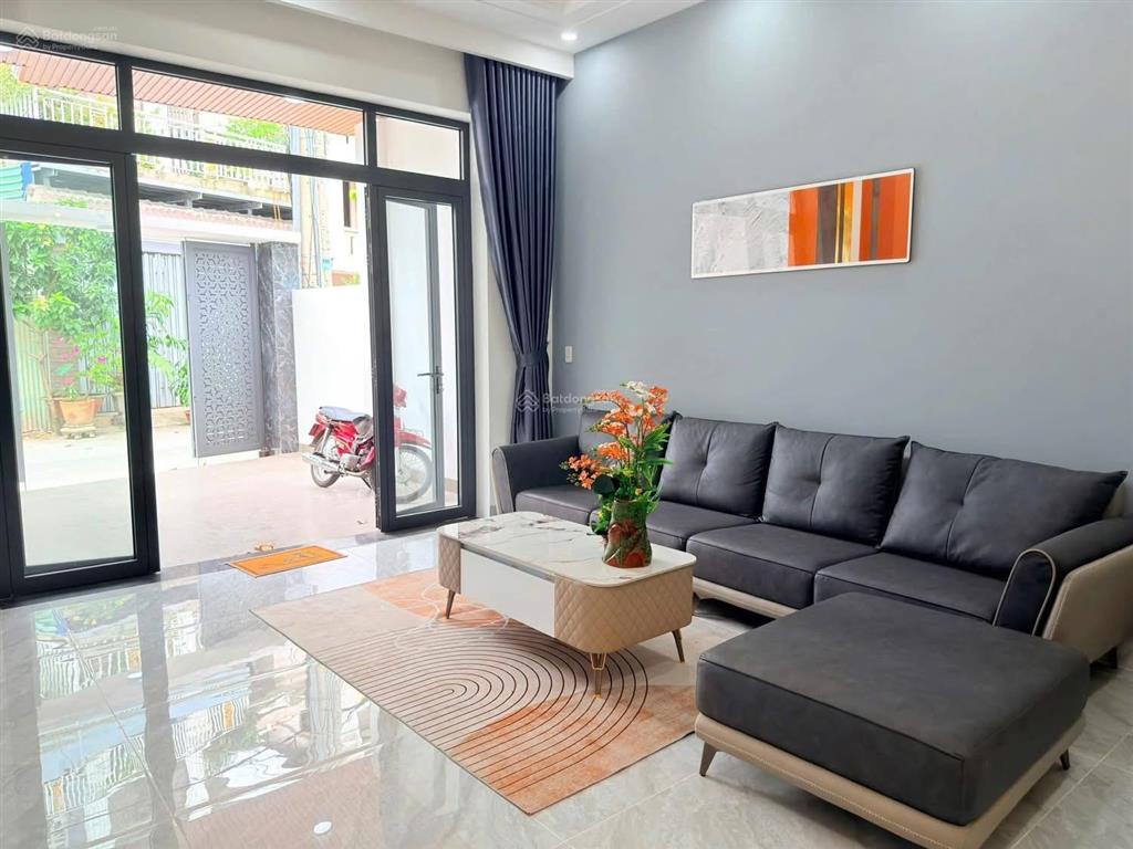 Bán nhà 1 trệt 2 lầu (hoàn công) phường biên hoà (bửu hoà cũ). dt 4,4x16=72m2. giá 4,5 tỷ