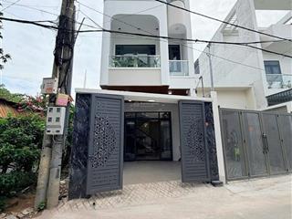 Bán nhà 1 trệt 2 lầu (hoàn công) phường biên hoà (bửu hoà cũ). dt 4,4x16=72m2. giá 4,5 tỷ