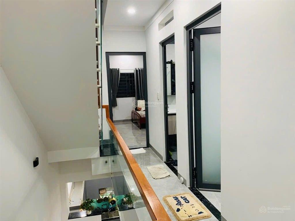 Bán căn nhà phố 1 trệt 2 lầu phường trấn biên (quang vinh cũ). dt 4,5x14=63m2. giá 4tỷ050