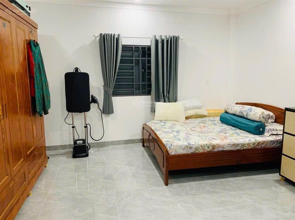 Bán căn nhà phố 1 trệt 2 lầu phường trấn biên (quang vinh cũ). dt 4,5x14=63m2. giá 4tỷ050