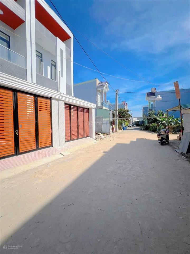 Chủ gửi bán nhà 1 trệt 1 lầu phường biên hoà. dt 4x21=82m2. giá3 tỷ 1 bớt lộc đường trước nhà 6m