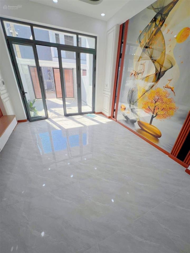 Chủ gửi bán nhà 1 trệt 1 lầu phường biên hoà. dt 4x21=82m2. giá3 tỷ 1 bớt lộc đường trước nhà 6m